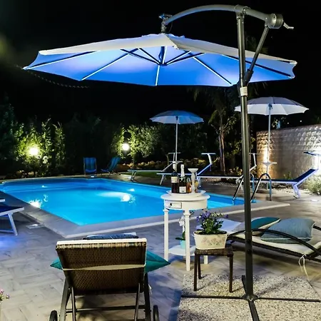 بيت ضيافة Dea Degli Ulivi Luxury
