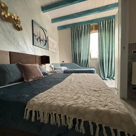 بيت ضيافة Dea Degli Ulivi Luxury 4*